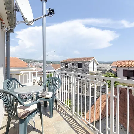 Apartment Mirko Primosten
