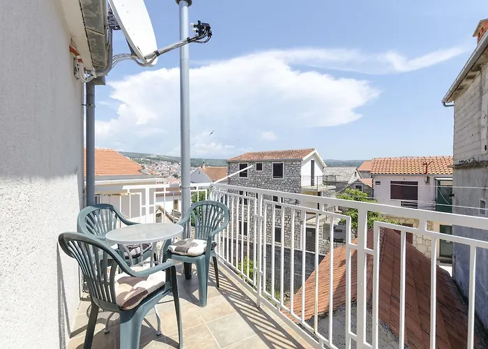 Apartment Mirko Primosten